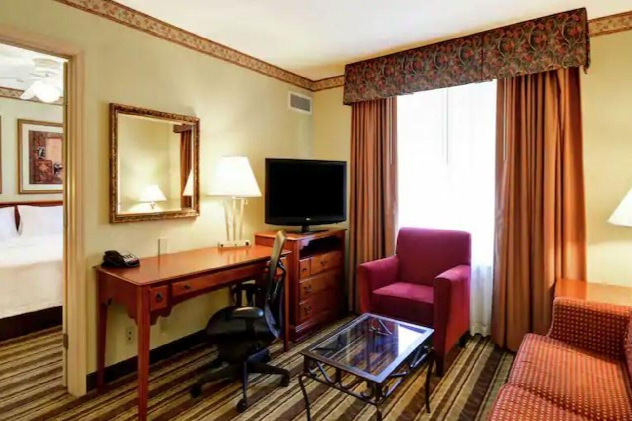 Homewood Suites By Hilton Честер Экстерьер фото