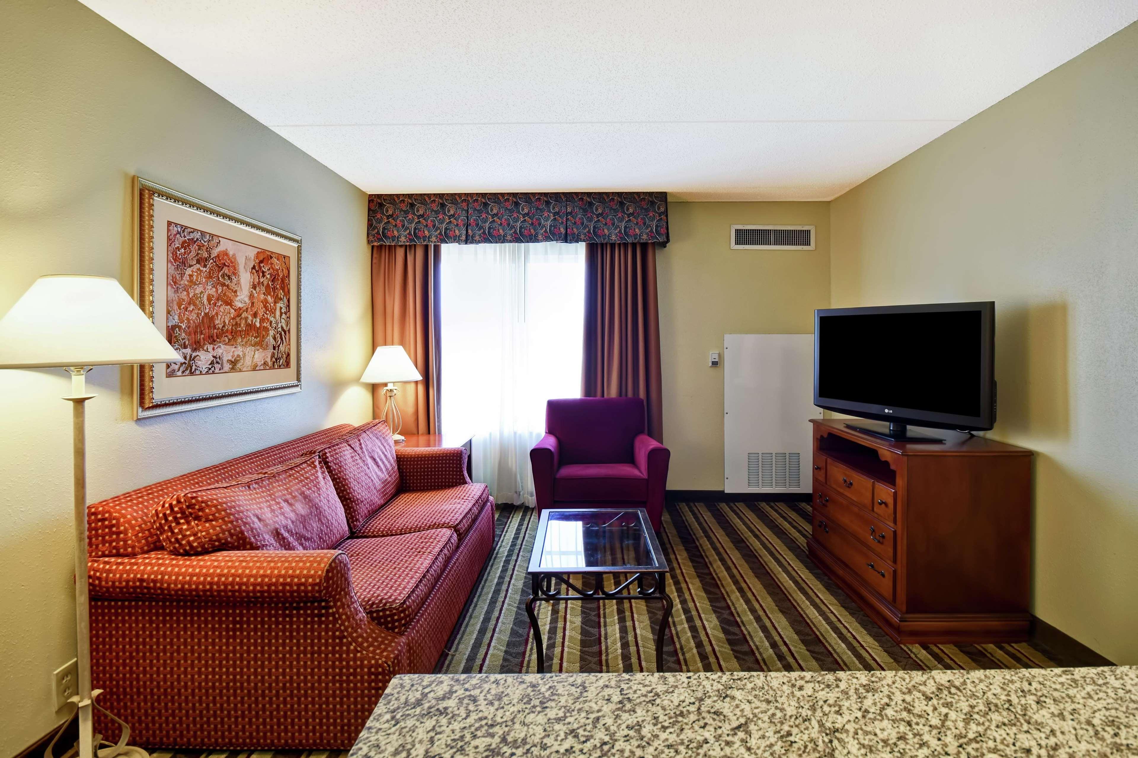 Homewood Suites By Hilton Честер Экстерьер фото