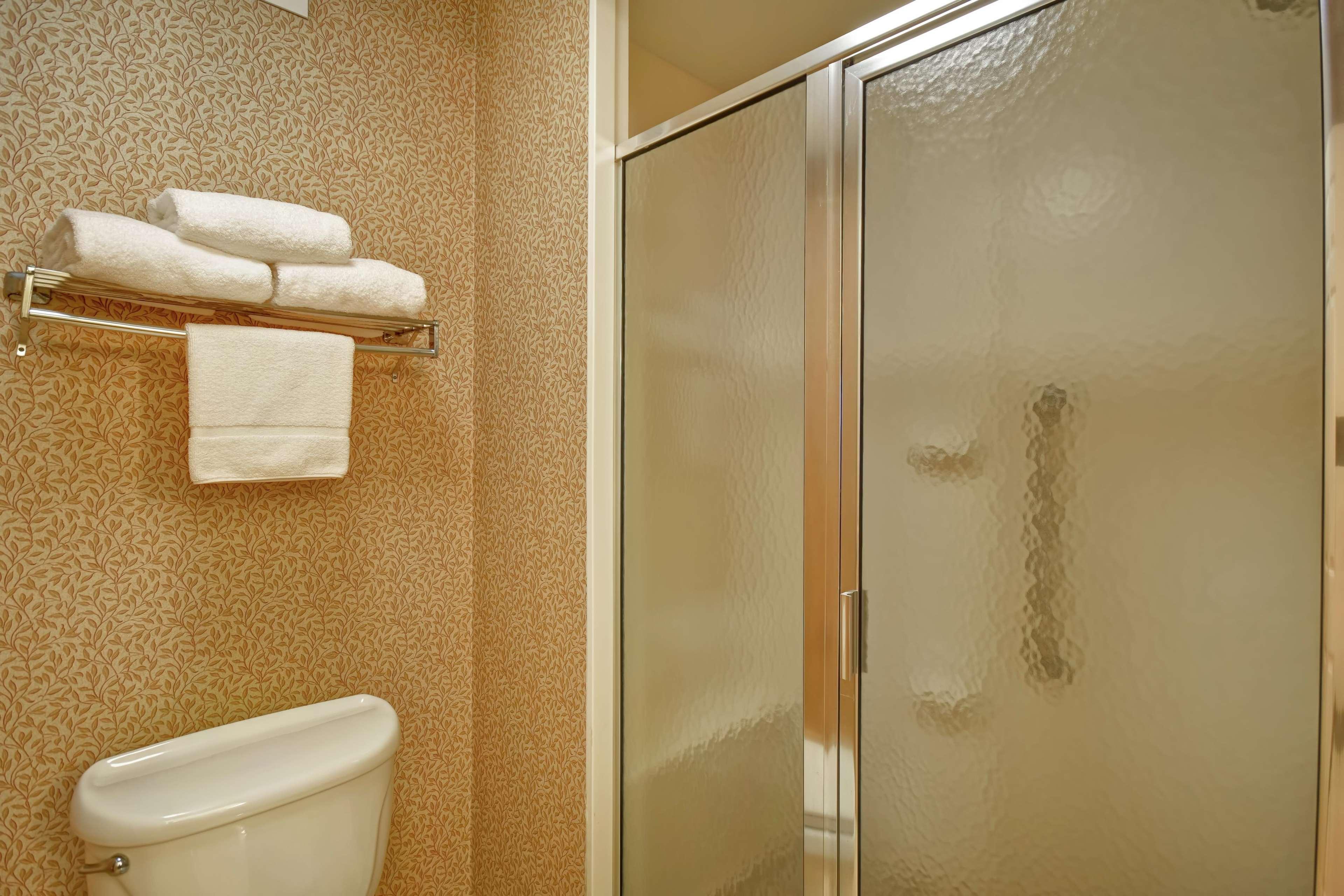 Homewood Suites By Hilton Честер Экстерьер фото