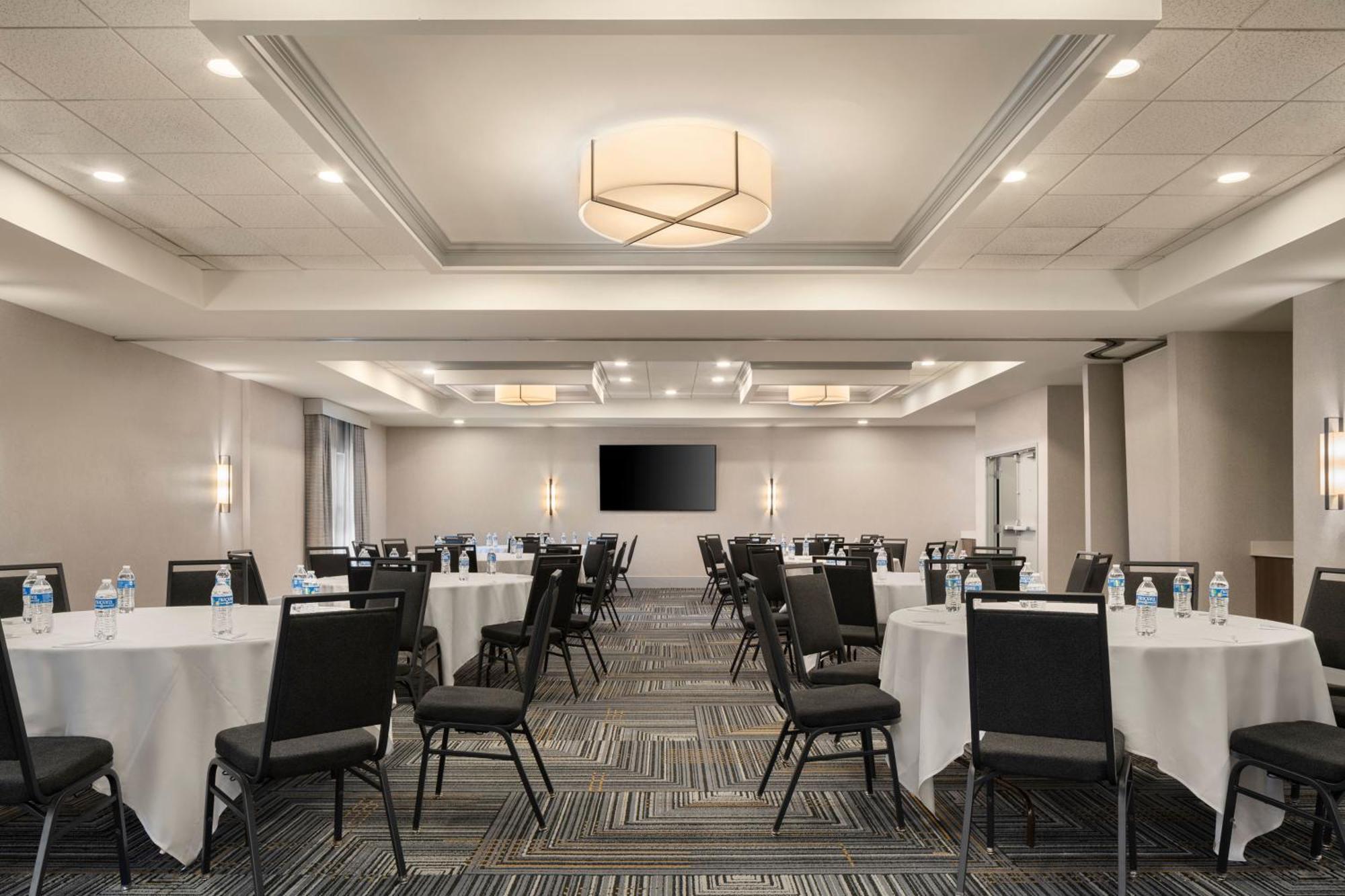 Homewood Suites By Hilton Честер Экстерьер фото