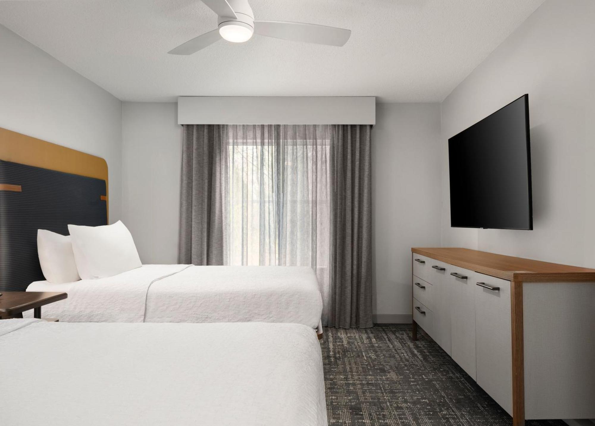 Homewood Suites By Hilton Честер Экстерьер фото