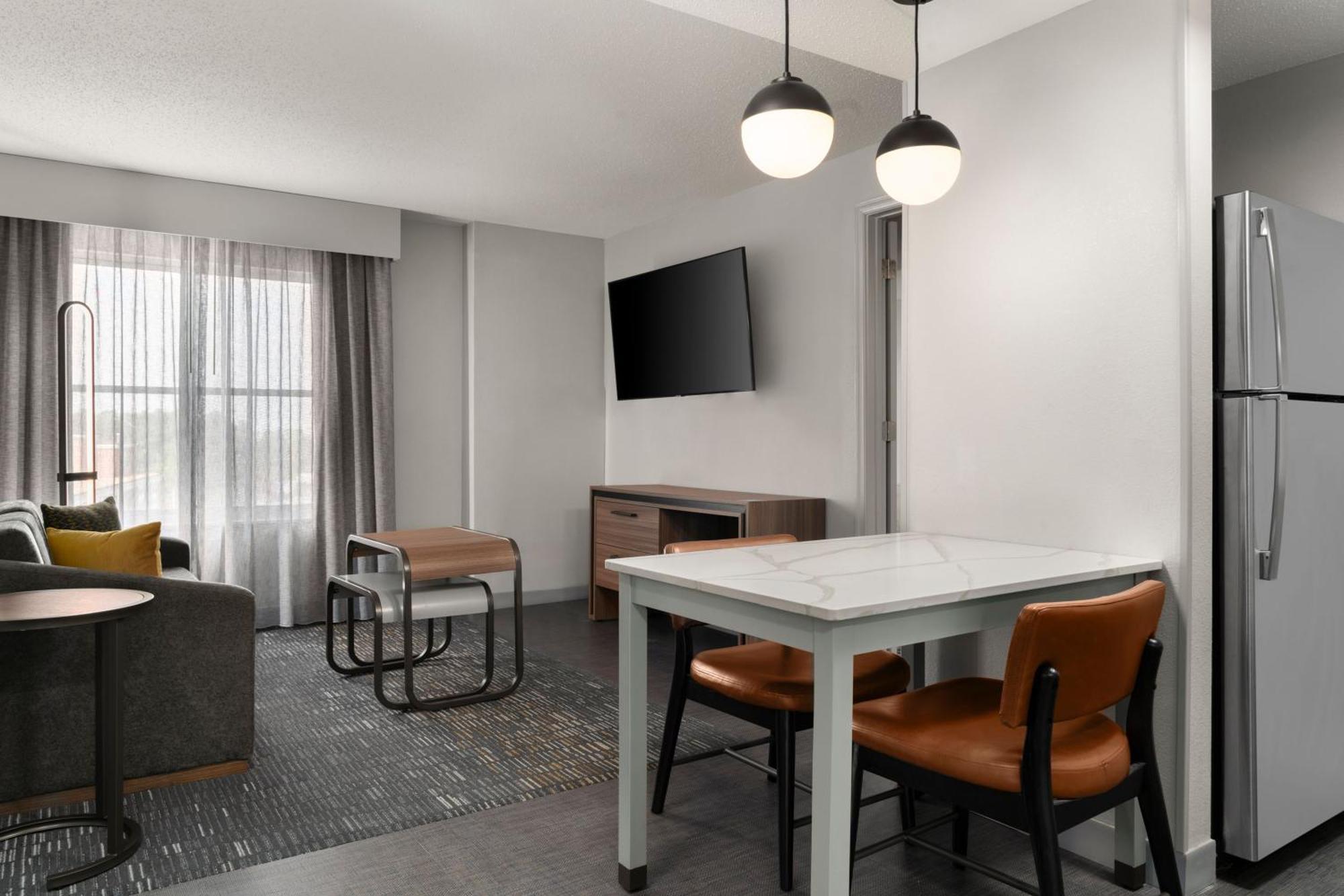 Homewood Suites By Hilton Честер Экстерьер фото