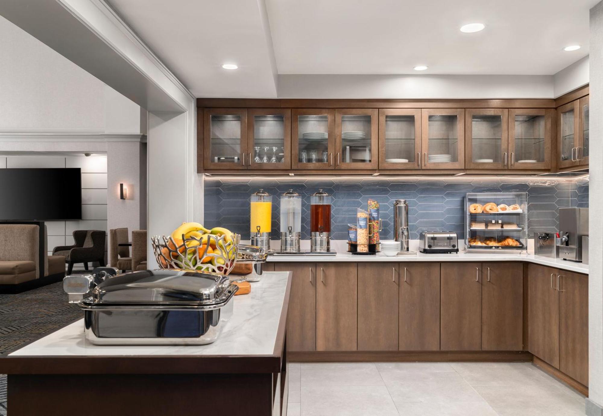Homewood Suites By Hilton Честер Экстерьер фото