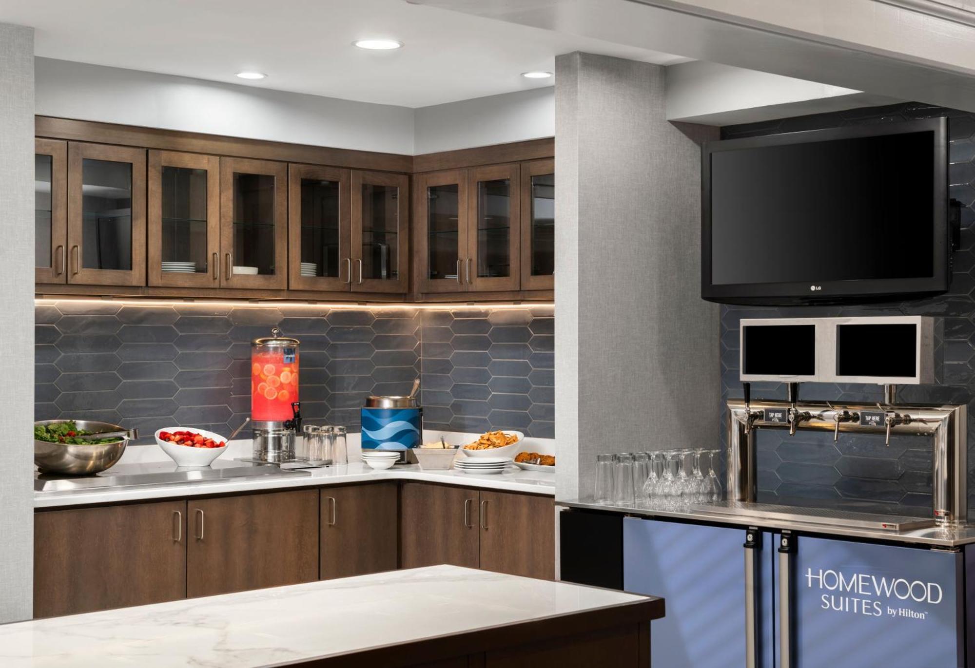 Homewood Suites By Hilton Честер Экстерьер фото