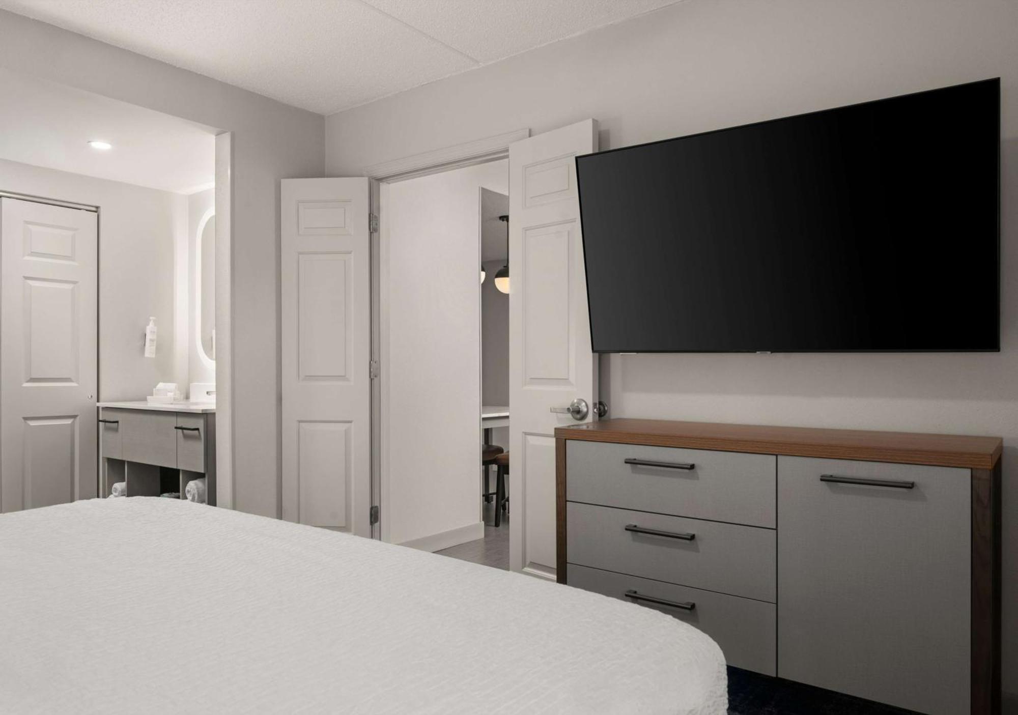 Homewood Suites By Hilton Честер Экстерьер фото